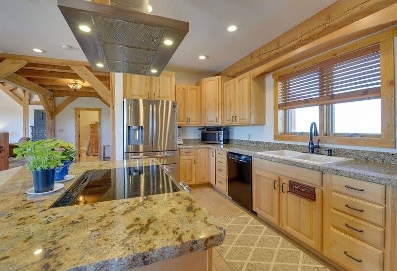 23 Mi To Targhee Skiing: Felt Cabin W/ Hot Tub!