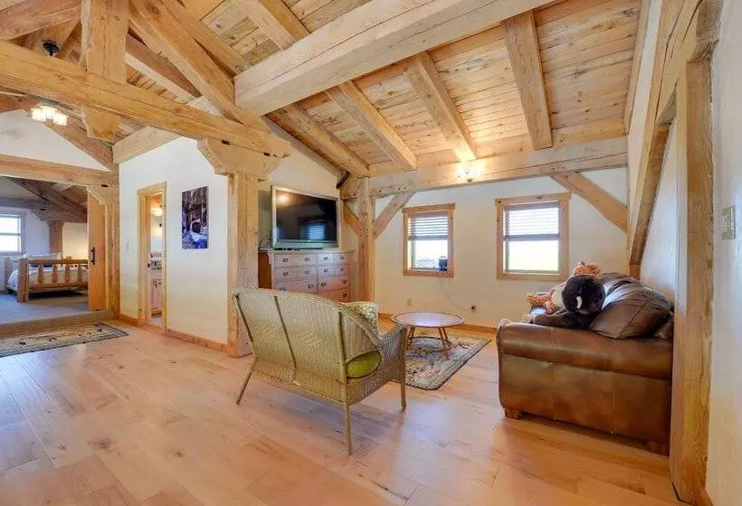 23 Mi To Targhee Skiing: Felt Cabin W/ Hot Tub!