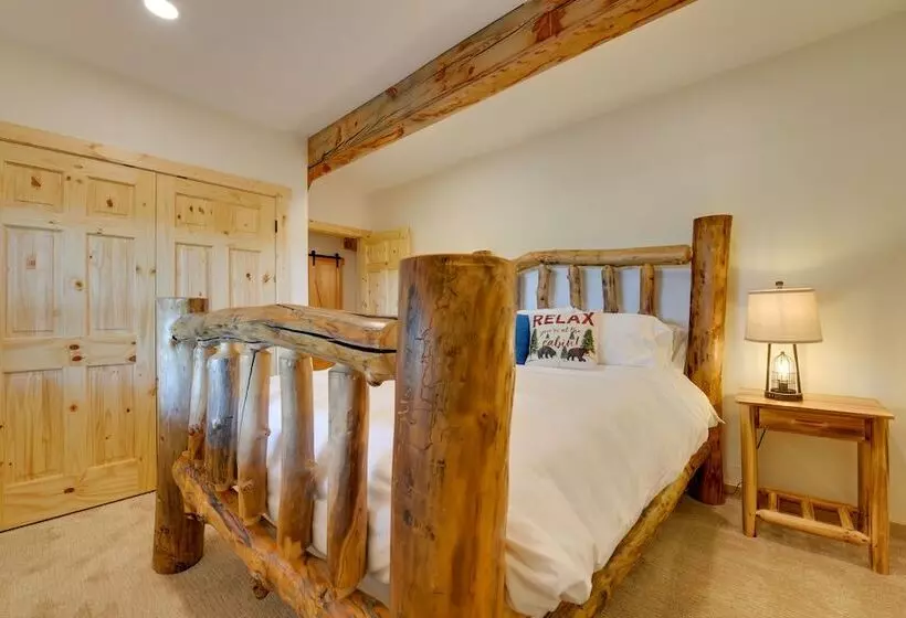 23 Mi To Targhee Skiing: Felt Cabin W/ Hot Tub!