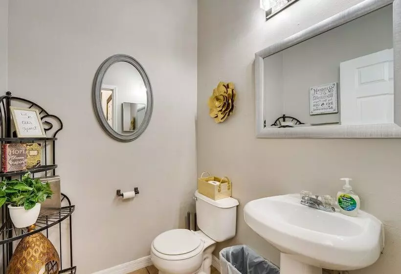 Davenport Family Home W/ Private Lanai & Game Room