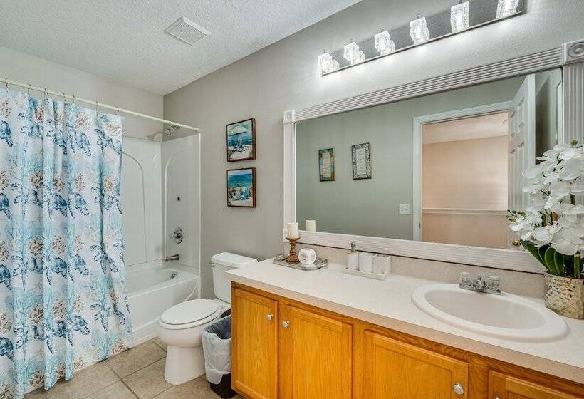 Davenport Family Home W/ Private Lanai & Game Room