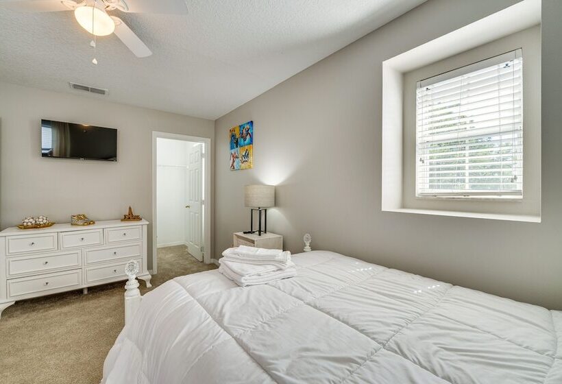 Davenport Family Home W/ Private Lanai & Game Room