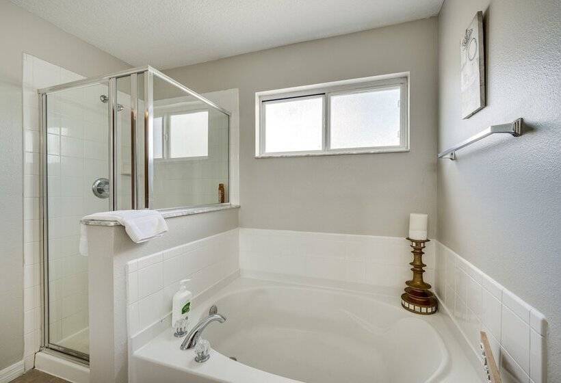 Davenport Family Home W/ Private Lanai & Game Room