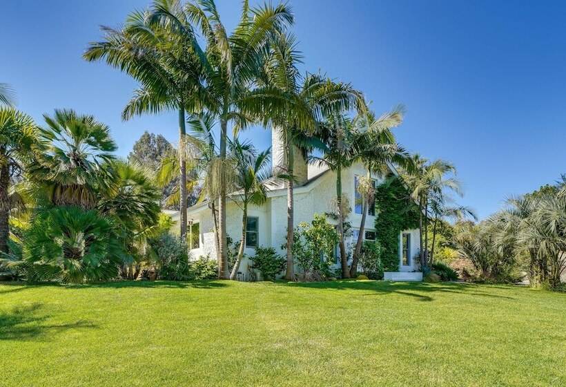 Farmhouse Chic Carpinteria Cottage W/ Pool Access