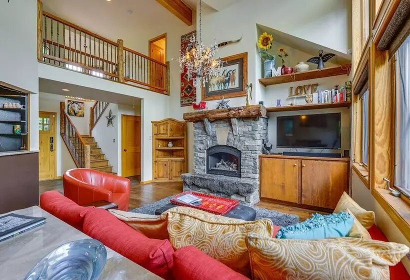 Frisco River Home: On Bike Path & Near Main St!