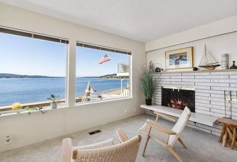 Beachfront Historical Home In University Place!