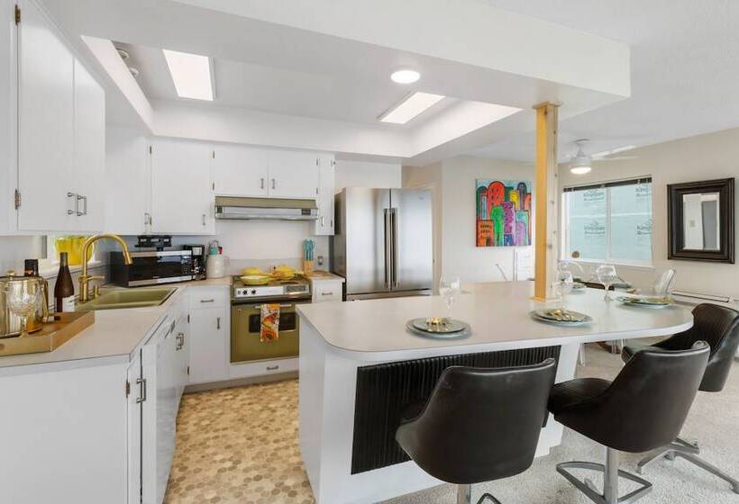 Beachfront Historical Home In University Place!