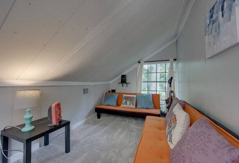 Home On Lake Bob Sandlin W/ Private Boat Dock!