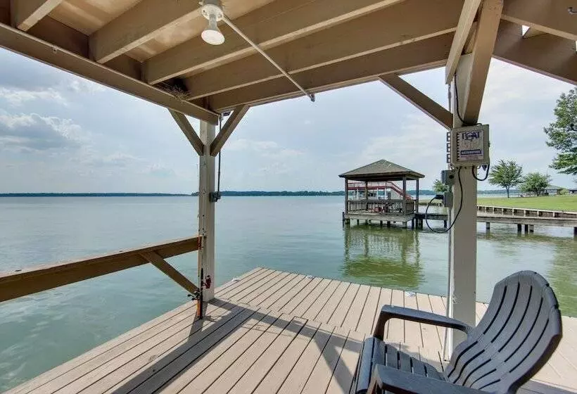 Home On Lake Bob Sandlin W/ Private Boat Dock!