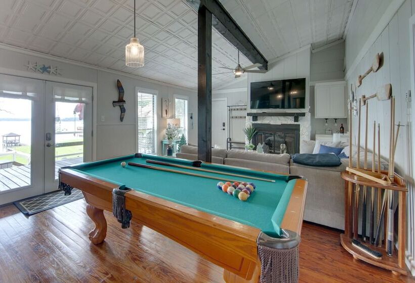 Home On Lake Bob Sandlin W/ Private Boat Dock!