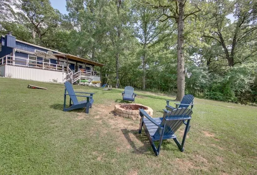 Home On Lake Bob Sandlin W/ Private Boat Dock!