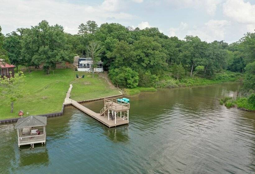 Home On Lake Bob Sandlin W/ Private Boat Dock!
