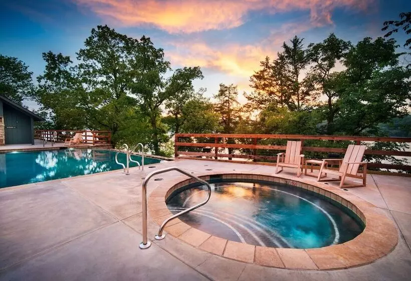 Hotelli Camp Long Creek