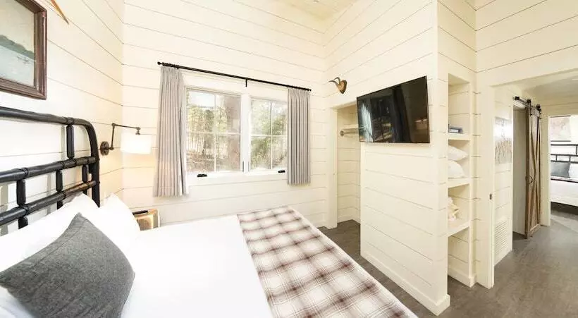 Hotelli Camp Long Creek