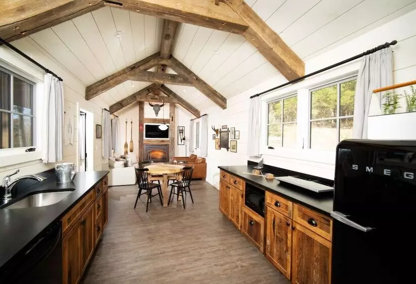 Hotelli Camp Long Creek