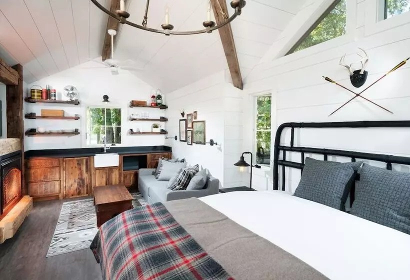 Hotelli Camp Long Creek