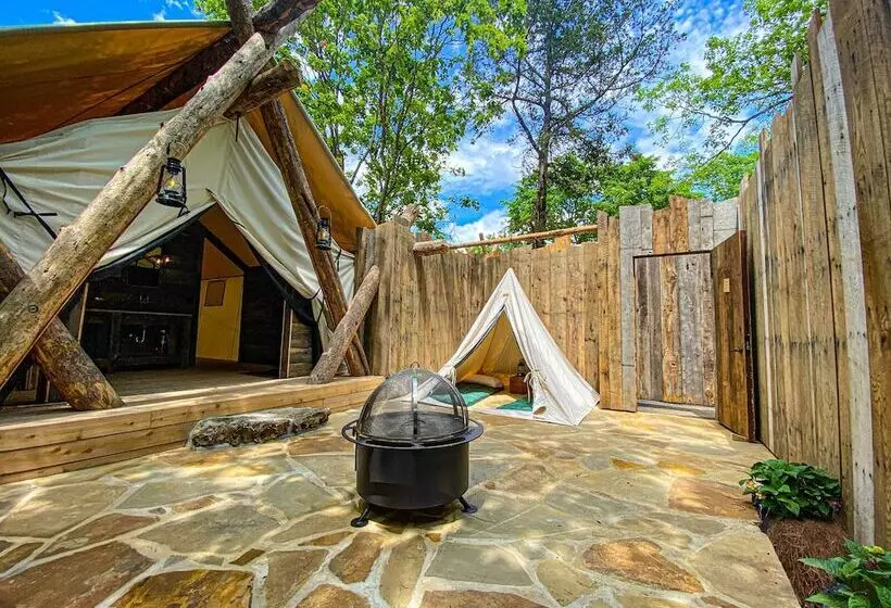 Hotelli Camp Long Creek