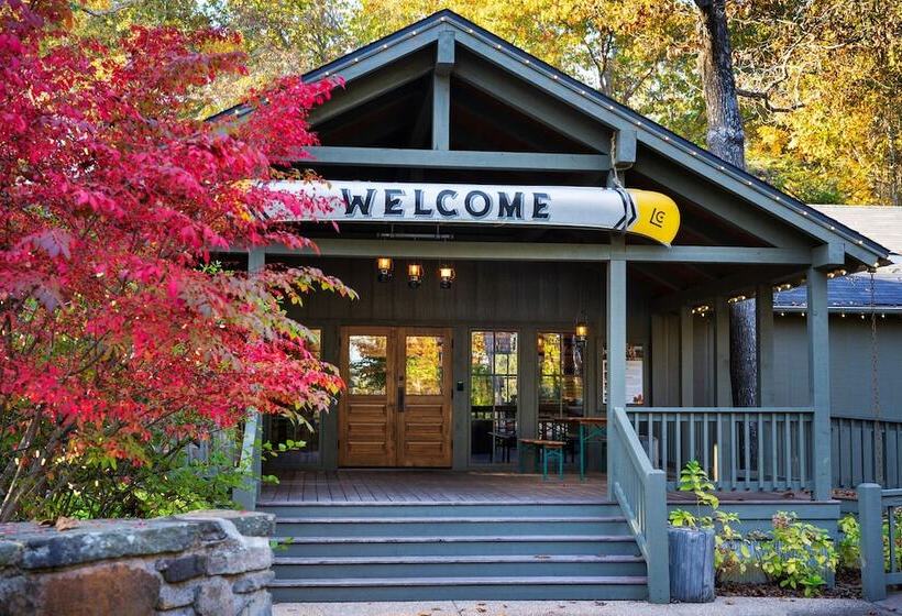 هتل Camp Long Creek