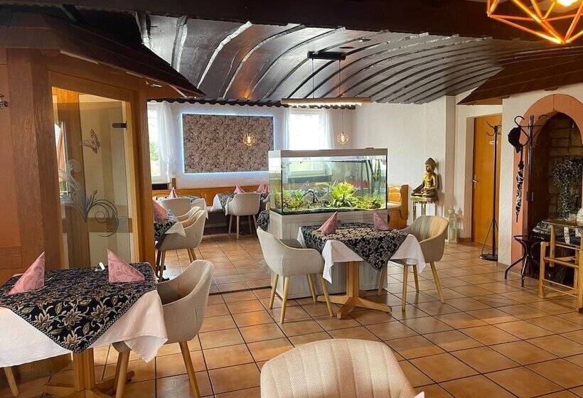 ホテル Hauptstraße