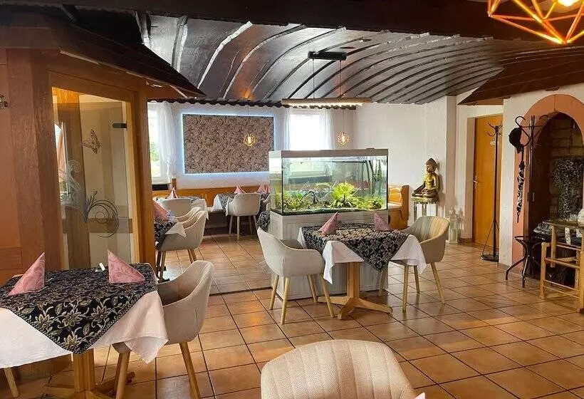 Hotelli Hauptstraße