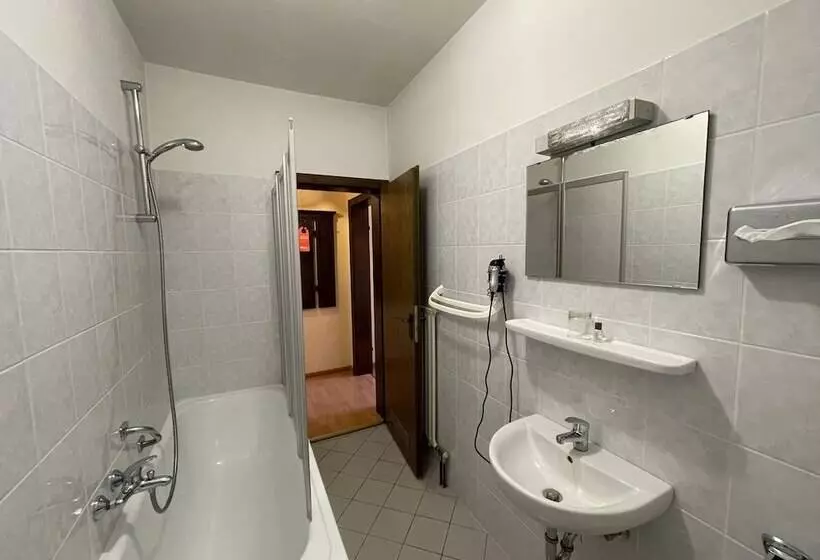 Hotelli Hauptstraße