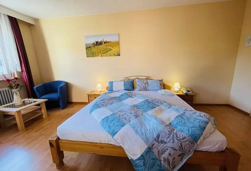 Hotelli Hauptstraße