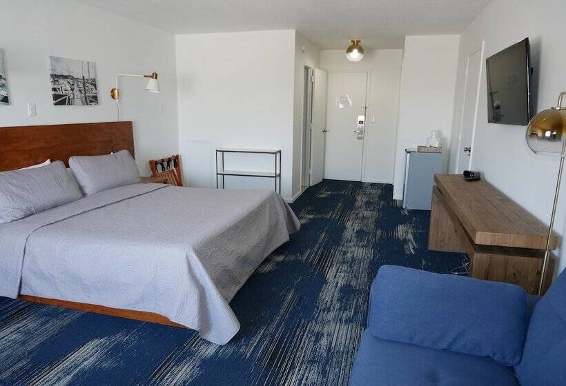 Отель The Lodge At Great Oak Landing