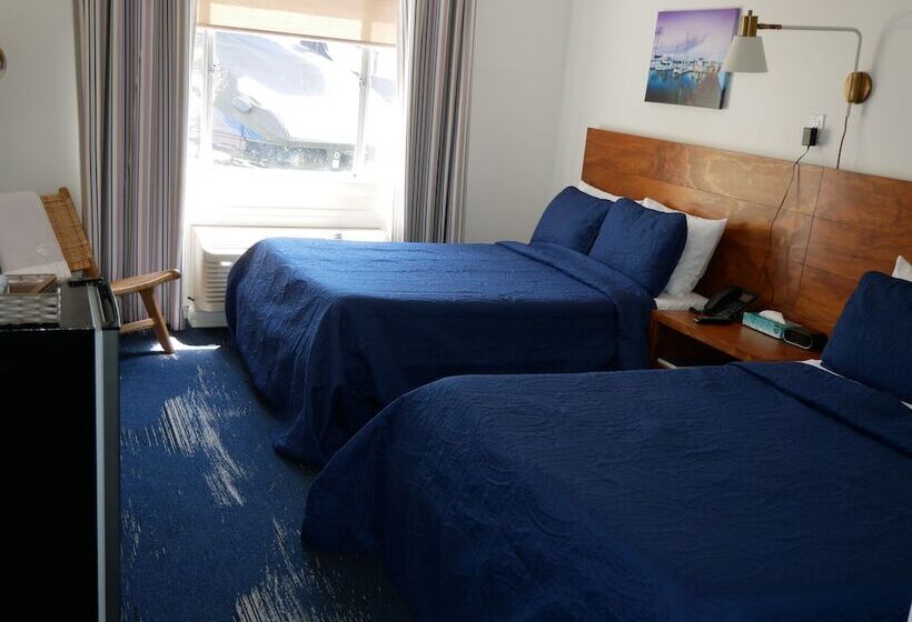 Отель The Lodge At Great Oak Landing