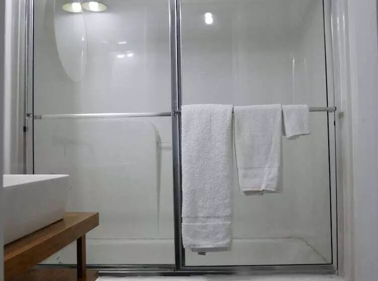 Hotelli The Lodge At Great Oak Landing