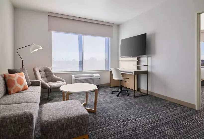 هتل Towneplace Suites By Marriott Tempe