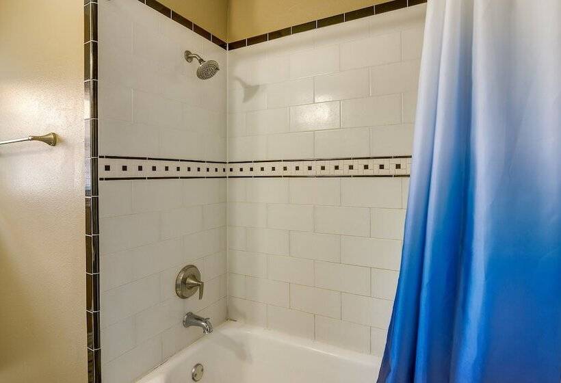 Quaint Houston Hideaway 3 Mi To Downtown!