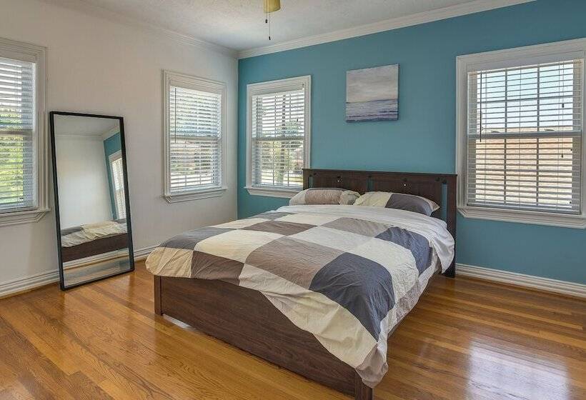 Quaint Houston Hideaway 3 Mi To Downtown!