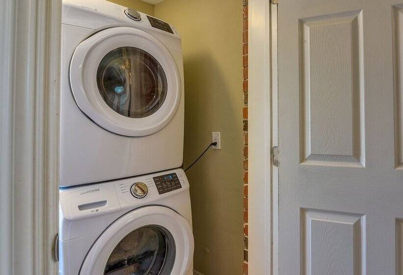 Quaint Houston Hideaway 3 Mi To Downtown!