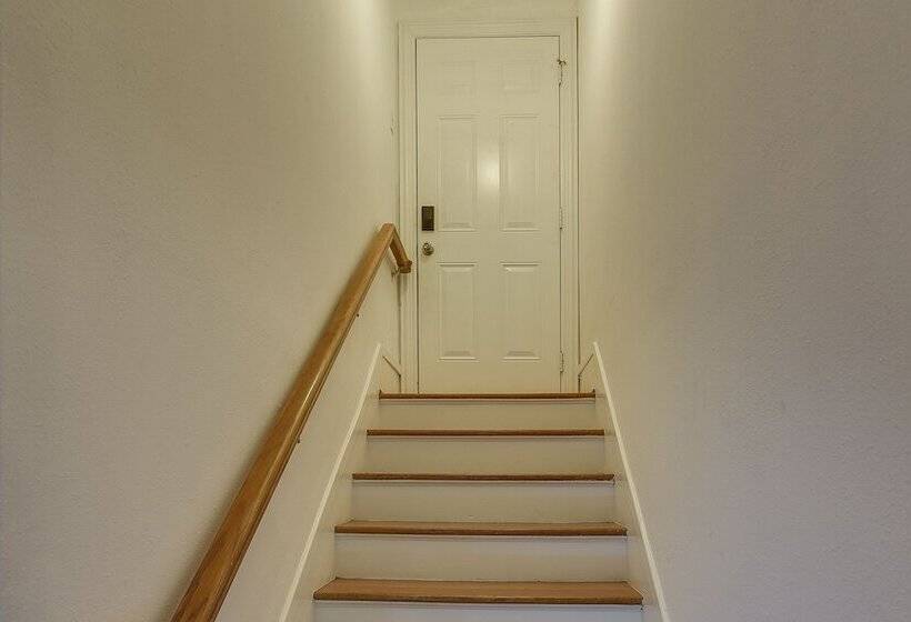 Quaint Houston Hideaway 3 Mi To Downtown!