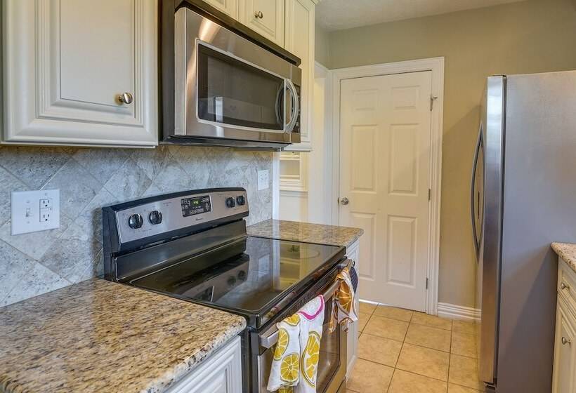 Quaint Houston Hideaway 3 Mi To Downtown!
