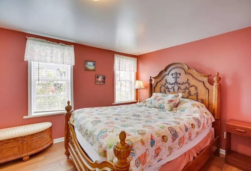 Jersey Shore Retreat Near Wildwood Boardwalk!