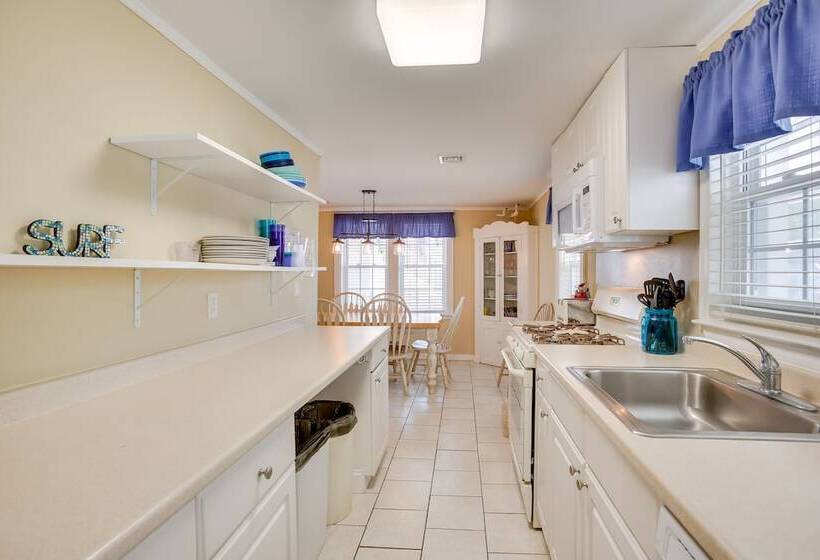 Jersey Shore Retreat Near Wildwood Boardwalk!