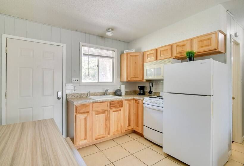 Kimberling City Home: Boat Slip & Lakefront Bliss!