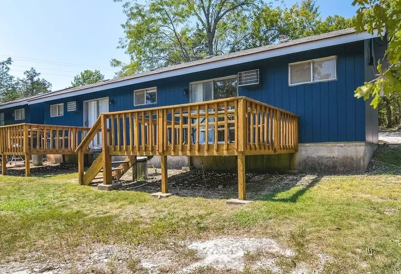 Lakefront Escape W/ Boat Slip On Table Rock Lake!