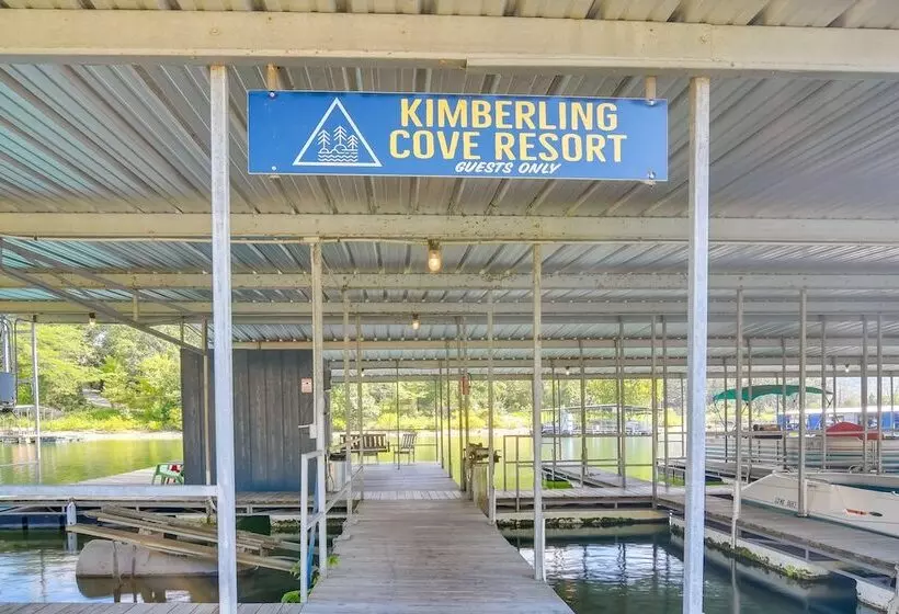 Lakefront Escape W/ Boat Slip On Table Rock Lake!