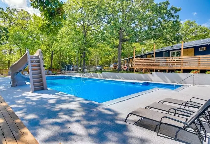 Lakefront Escape W/ Boat Slip On Table Rock Lake!