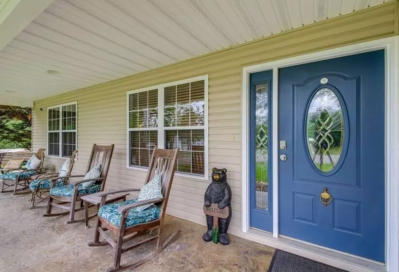 Lakefront Home W/ Hot Tub   15 Mi To Dollywood!