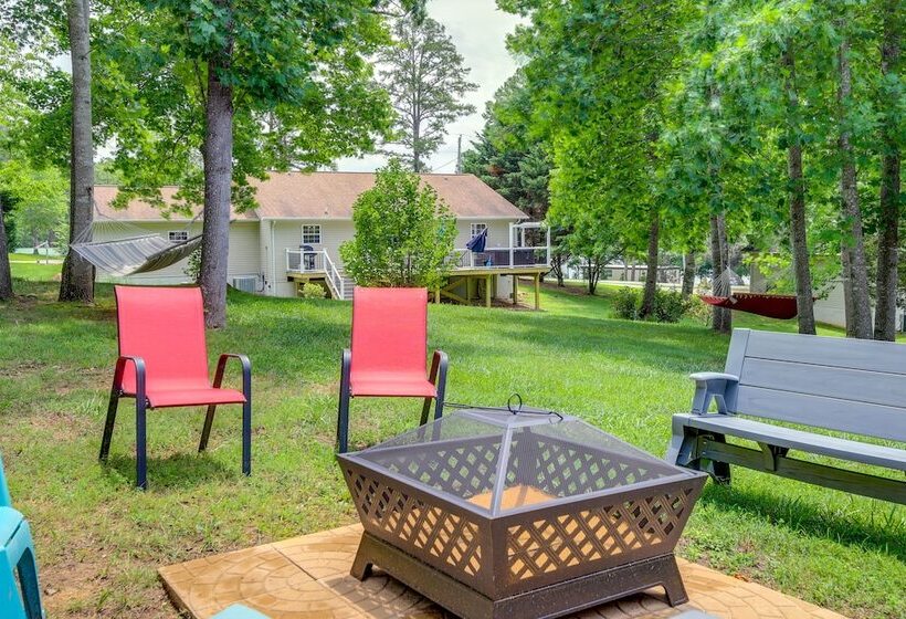 Lakefront Home W/ Hot Tub 15 Mi To Dollywood!