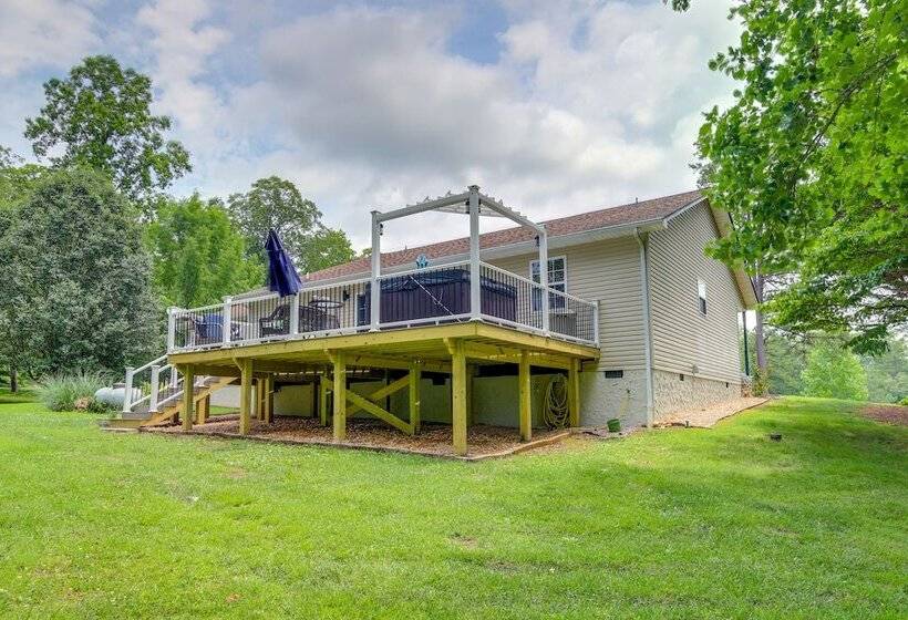 Lakefront Home W/ Hot Tub 15 Mi To Dollywood!