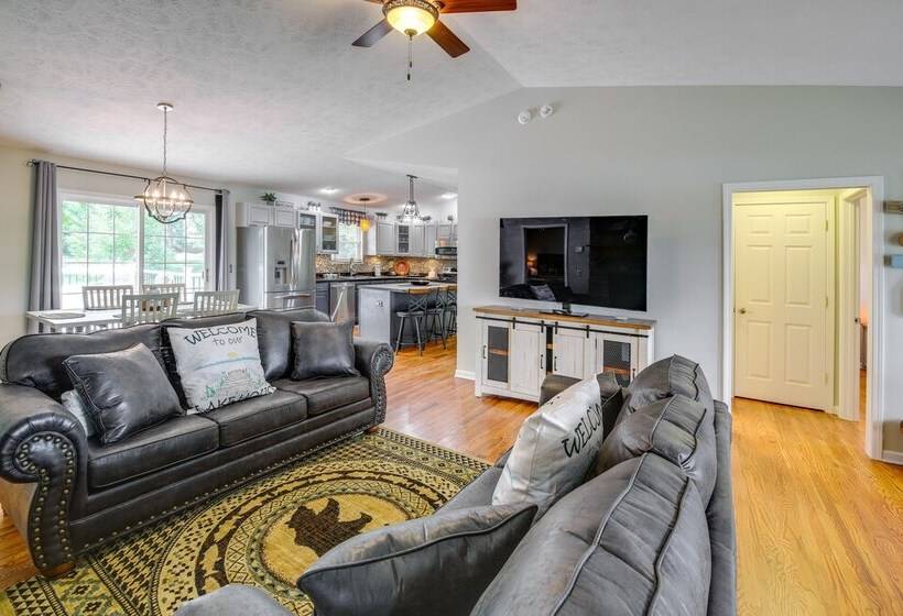 Lakefront Home W/ Hot Tub 15 Mi To Dollywood!