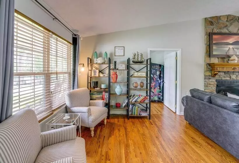 Lakefront Home W/ Hot Tub   15 Mi To Dollywood!