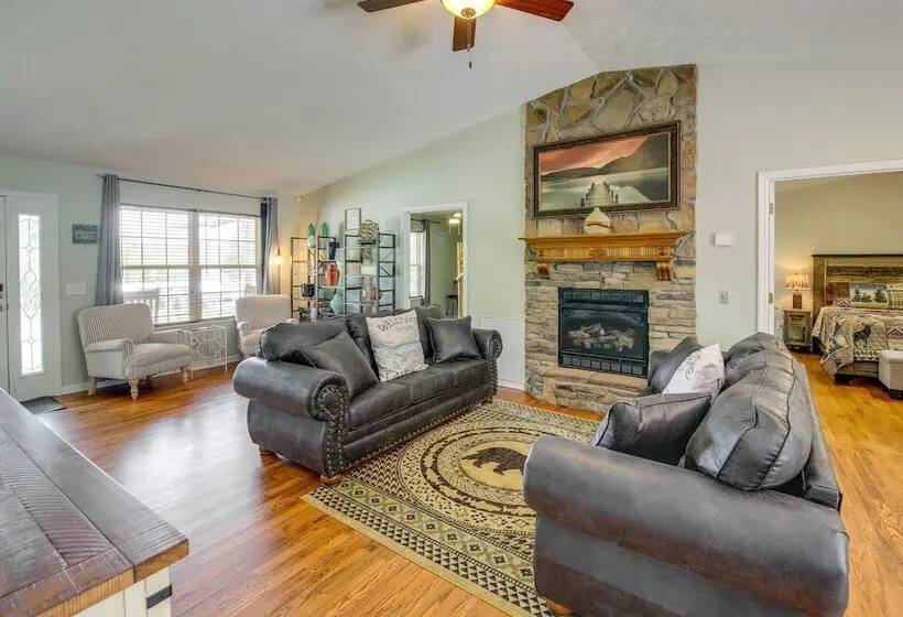 Lakefront Home W/ Hot Tub 15 Mi To Dollywood!