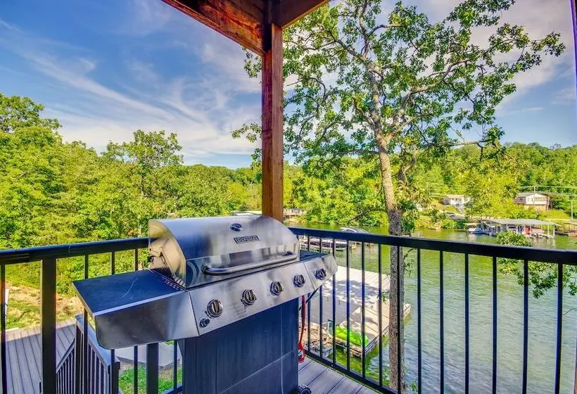 Lakefront Osage Beach Retreat W/ Boat Slip!