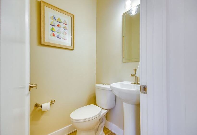 Lakefront Osage Beach Retreat W/ Boat Slip!