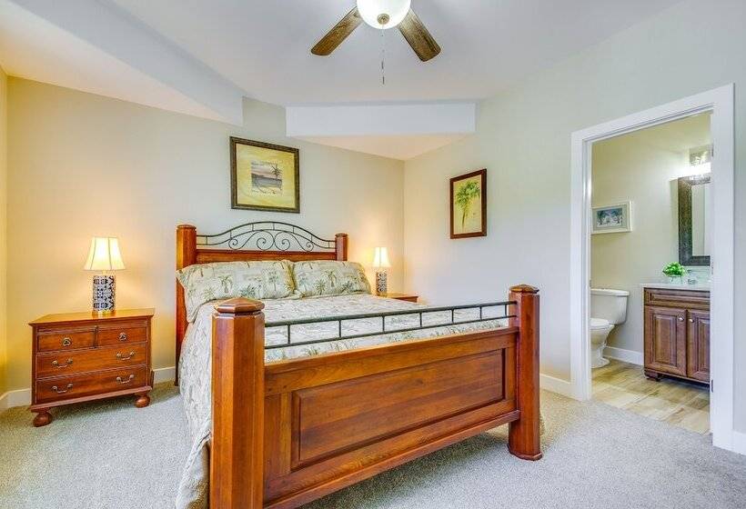 Lakefront Osage Beach Retreat W/ Boat Slip!